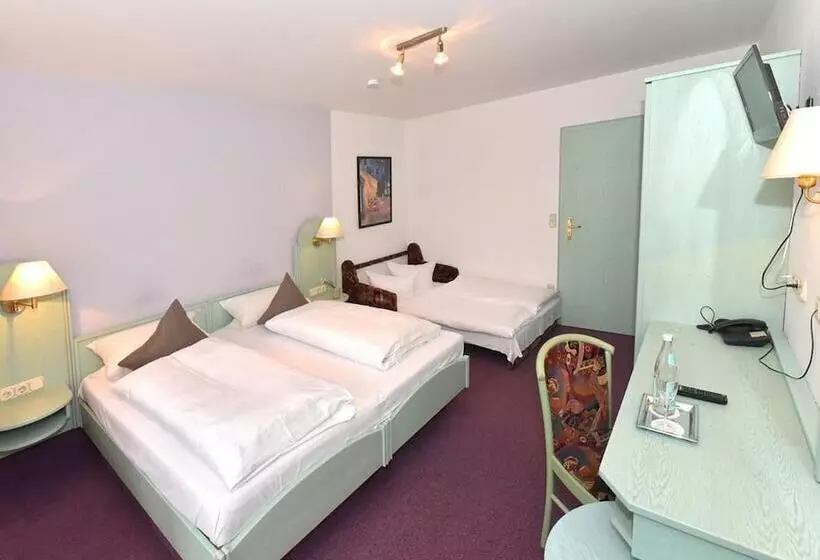 Отель Weisses Lamm