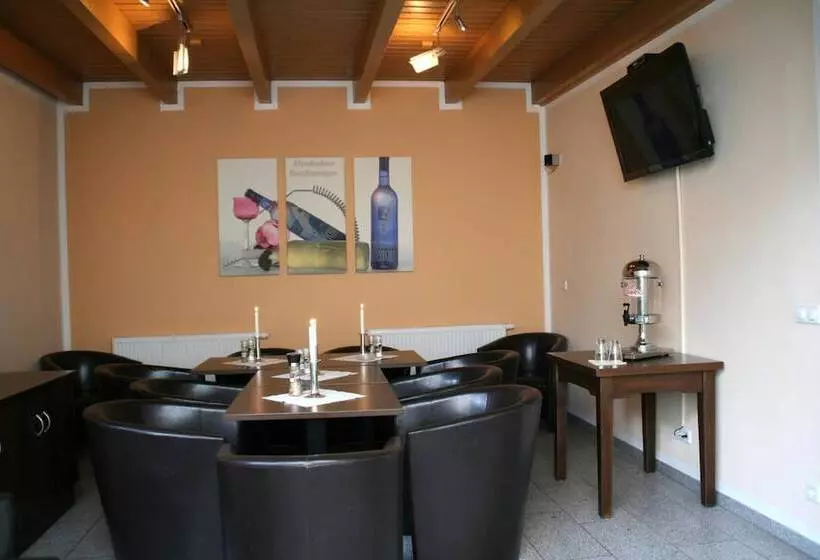 Отель Zittauer Hof