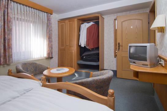 Отель Zur Linde