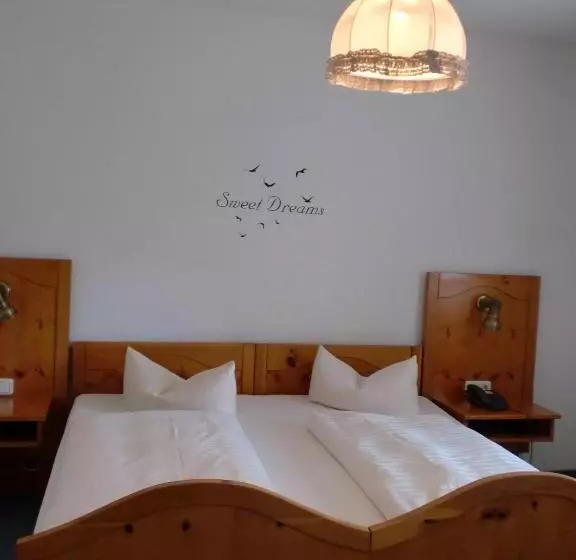 Пансион & Gästehaus Krone