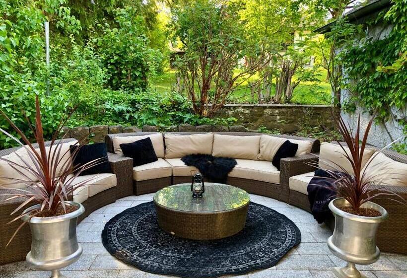 Villa Adelees Boutique