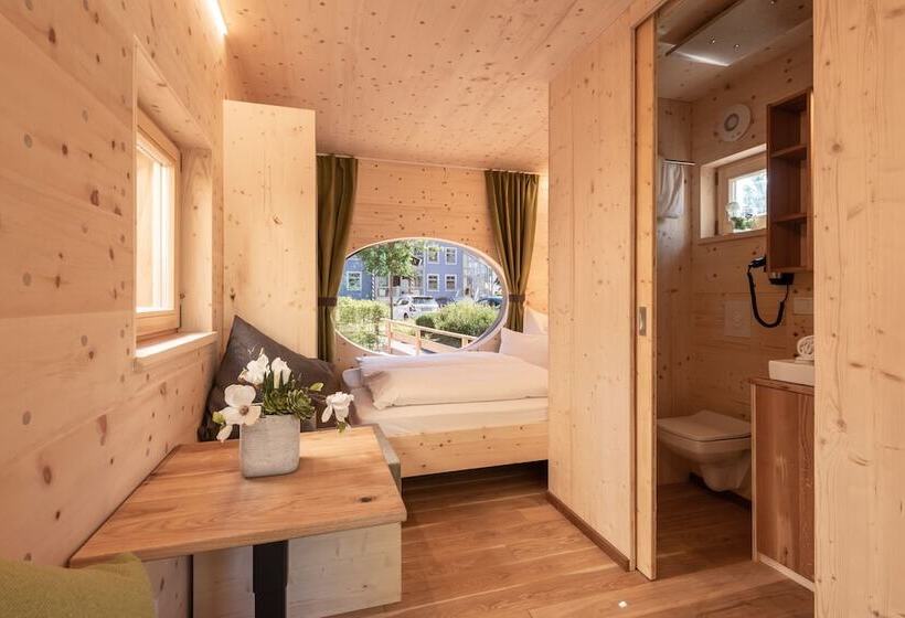 Zur Post Kümmersbruck Hotel & Tiny Houses