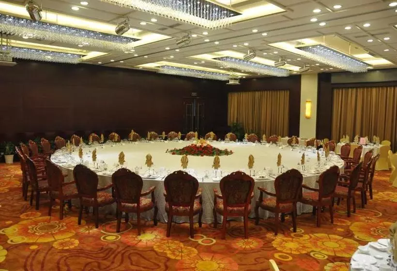 בית מלון כפרי Jinyuan Jinling Plaza Xuzhou