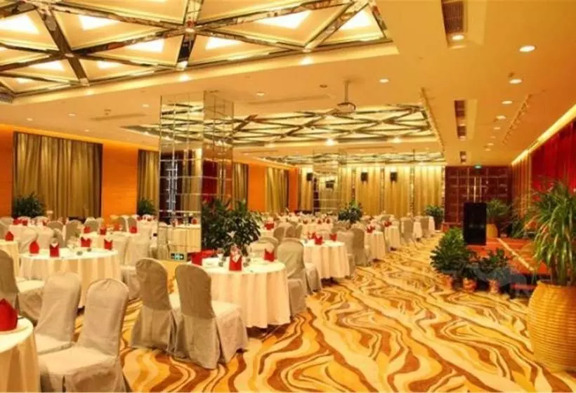 Отель Zhongshan Lighting Era