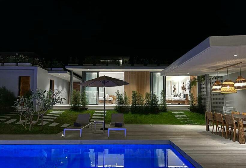 Aura Garden 2, Pool & Garden Villa, Choengmon 500m