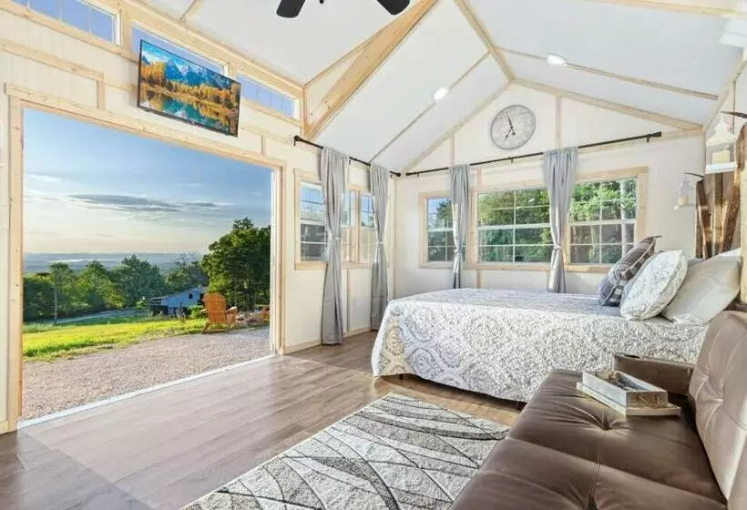 Chasing Views Tiny House