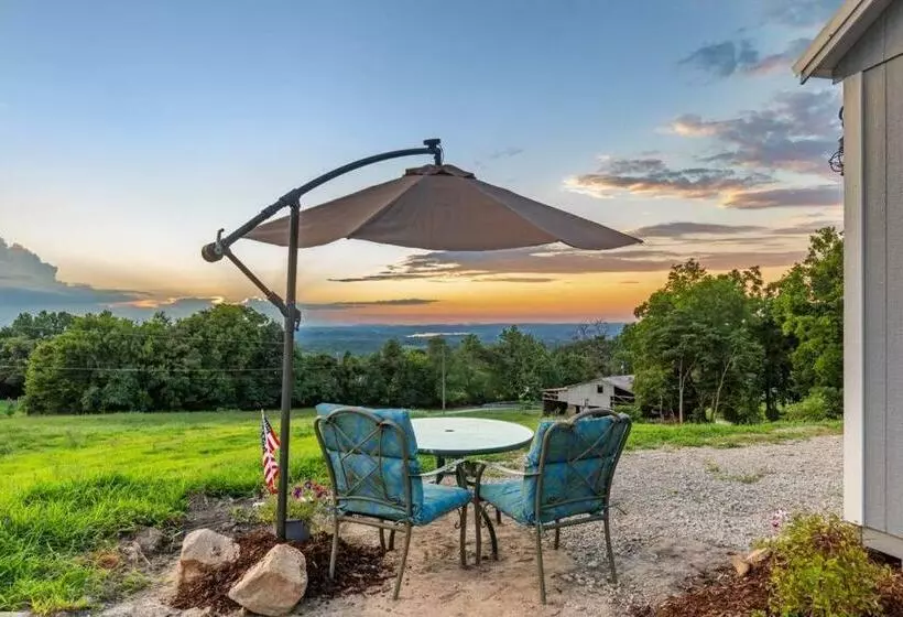 Chasing Views Tiny House