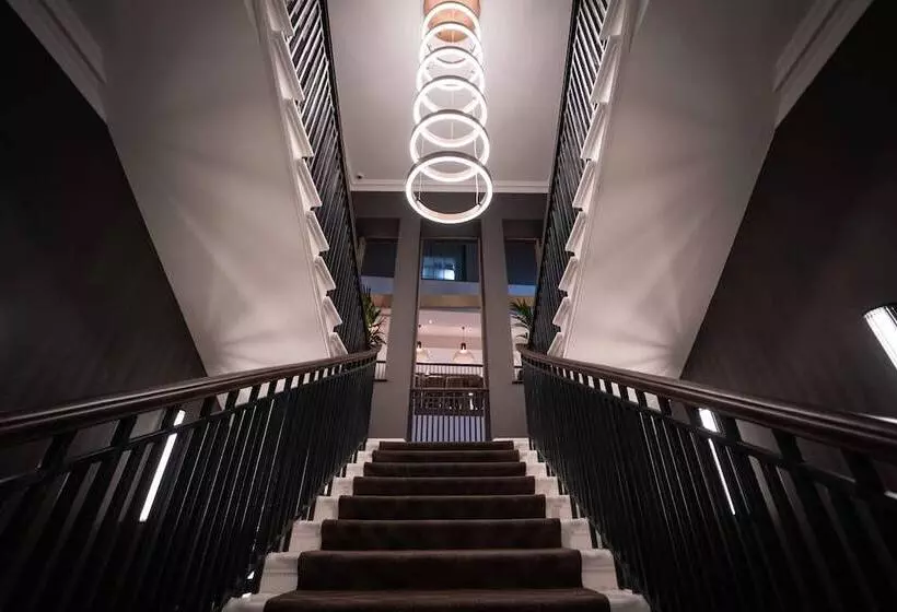 Clayton Hotel Glasgow City