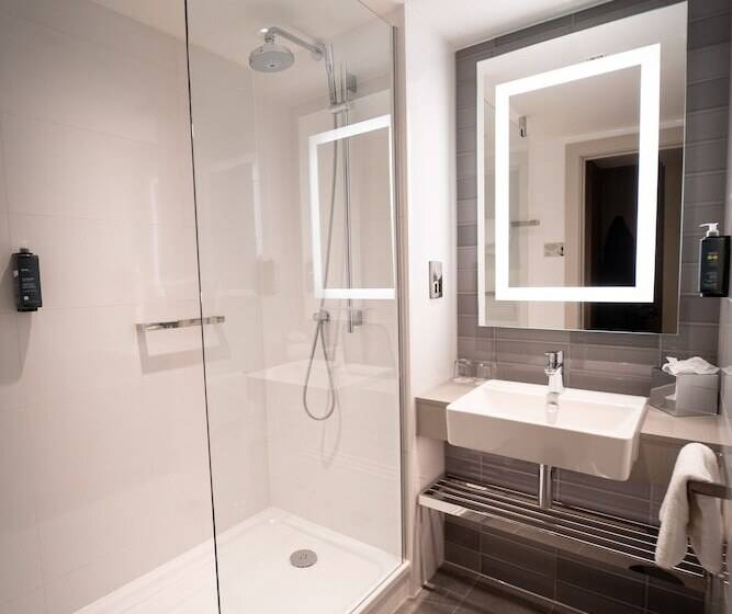 Clayton Hotel Glasgow City