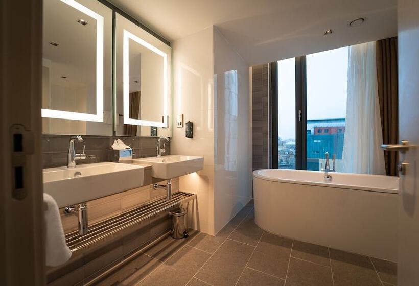 Clayton Hotel Glasgow City