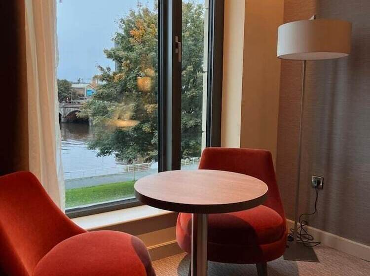 Clayton Hotel Glasgow City