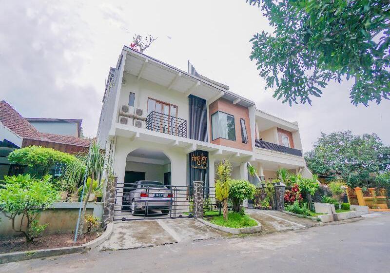 בית מלון כפרי Angler Guest House