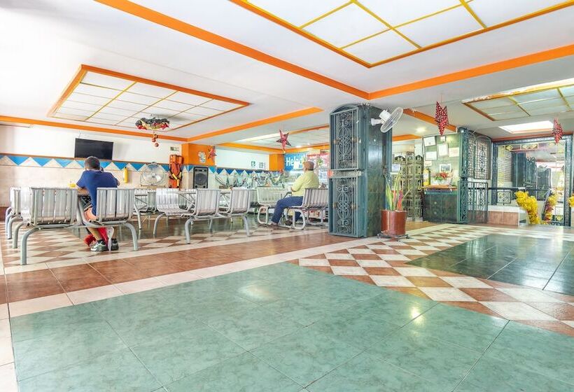 בית מלון כפרי Santander Plaza