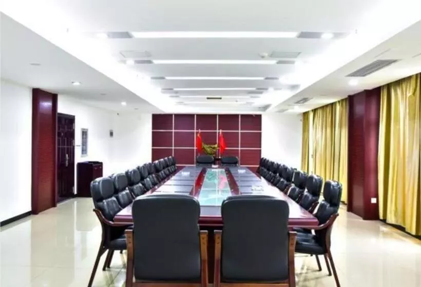 Hotelli City Comfort Inn Jingzhou Railway Station Fantawild