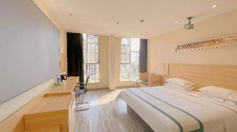 Hotelli City Comfort Inn Wuhan Panlongcheng Baishang Shopping Center