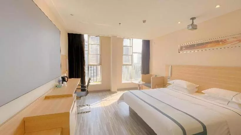 Hotelli City Comfort Inn Wuhan Panlongcheng Baishang Shopping Center