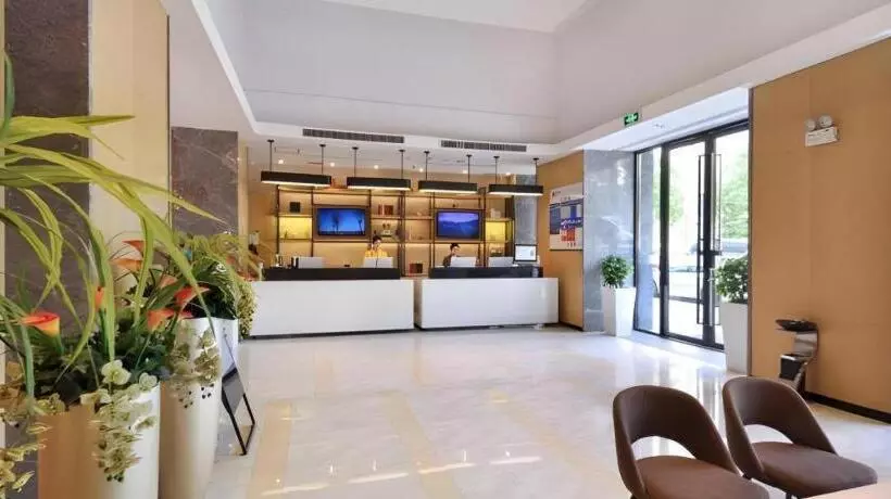 Hotelli City Comfort Inn Wuhan Panlongcheng Baishang Shopping Center