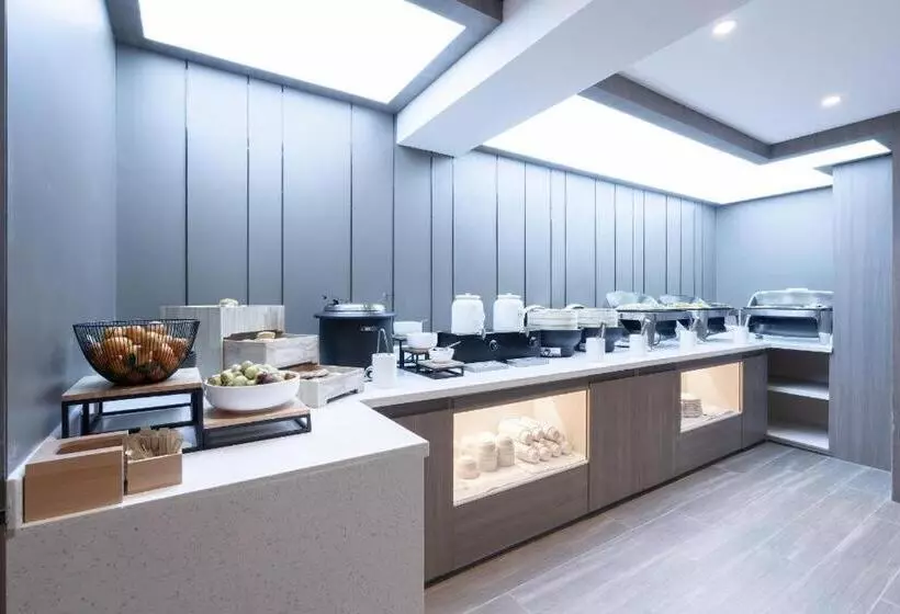 Hanting Hotel Shaoguan Xihe Bus Station