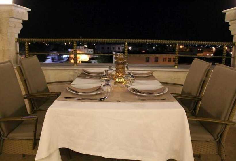 فندق Kasr ı Sercehan