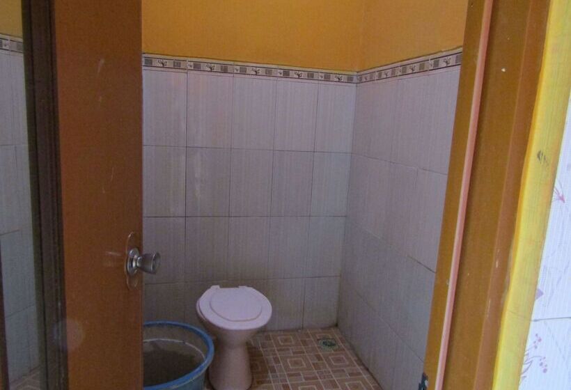 호텔 Losmen Kinasih Puncak & Gazebo Pandang