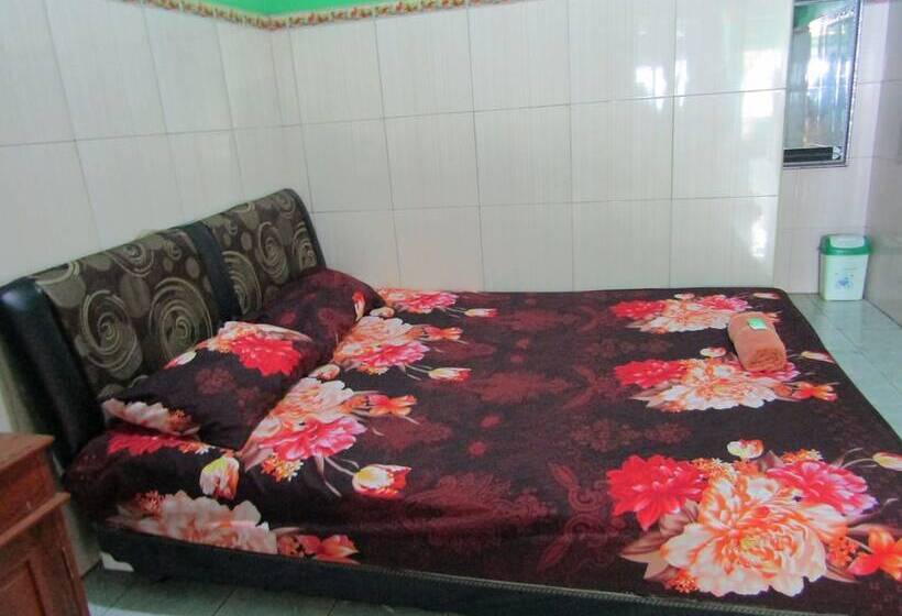 호텔 Losmen Kinasih Puncak & Gazebo Pandang