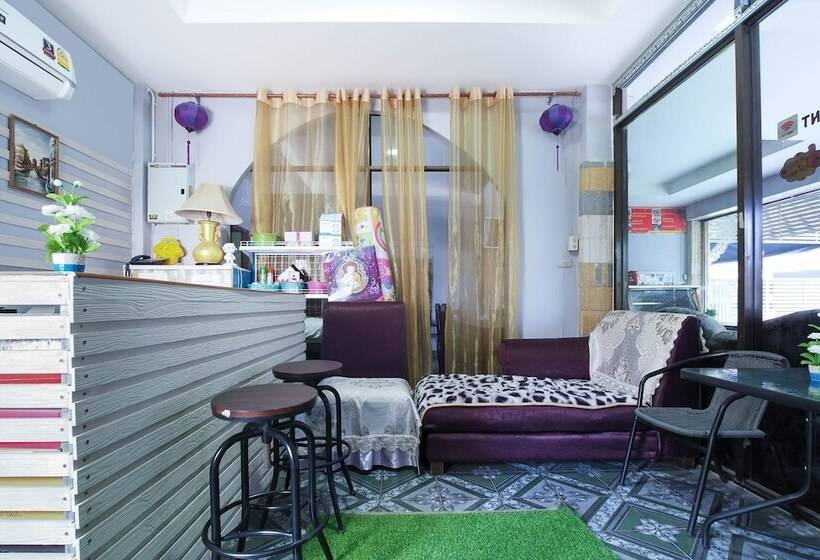 Hotel Oyo 1006 F.o Room