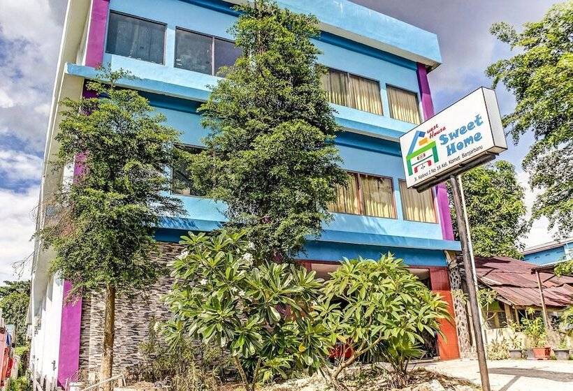 Отель Oyo 3903 Sweethome Syariah Guesthouse