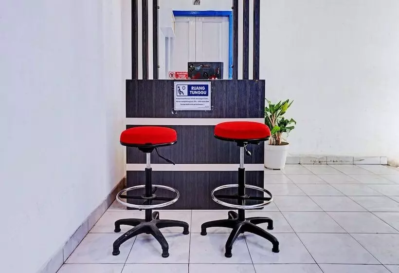 ホテル Oyo 90260 Bumi Merpati Residence