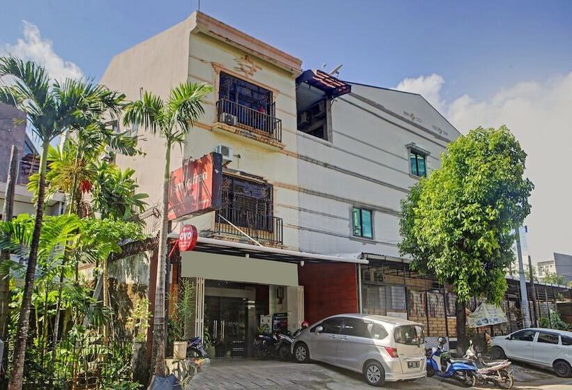 בית מלון כפרי Oyo 90260 Bumi Merpati Residence