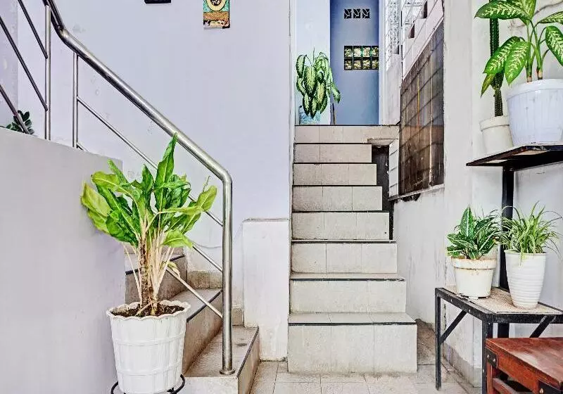 ホテル Oyo 90260 Bumi Merpati Residence