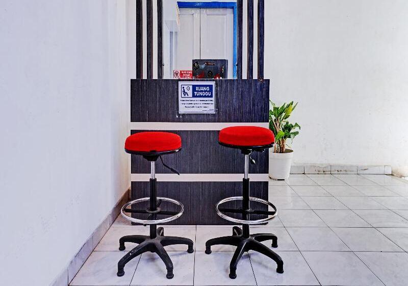 בית מלון כפרי Oyo 90260 Bumi Merpati Residence