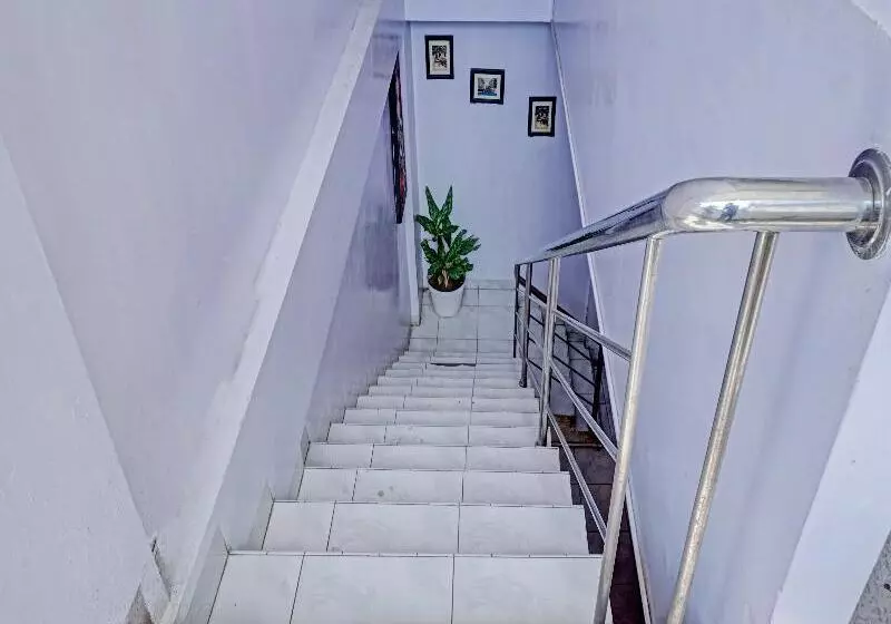 ホテル Oyo 90260 Bumi Merpati Residence