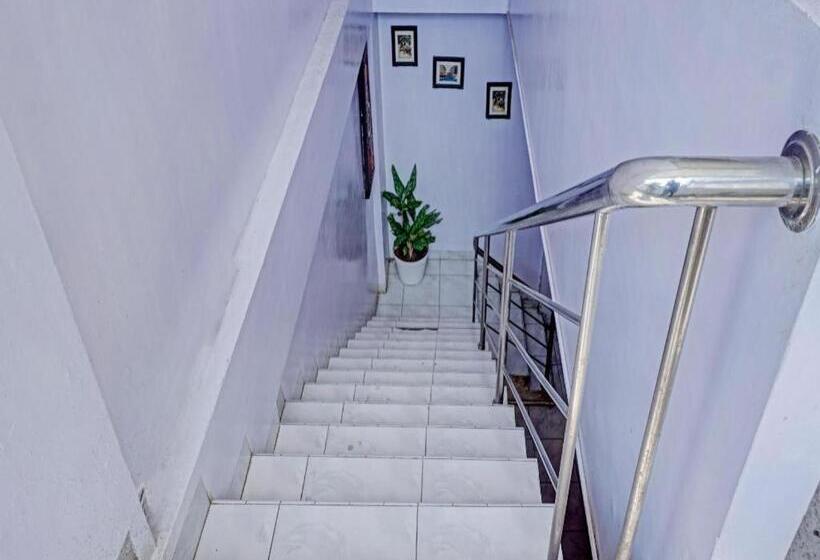 בית מלון כפרי Oyo 90260 Bumi Merpati Residence