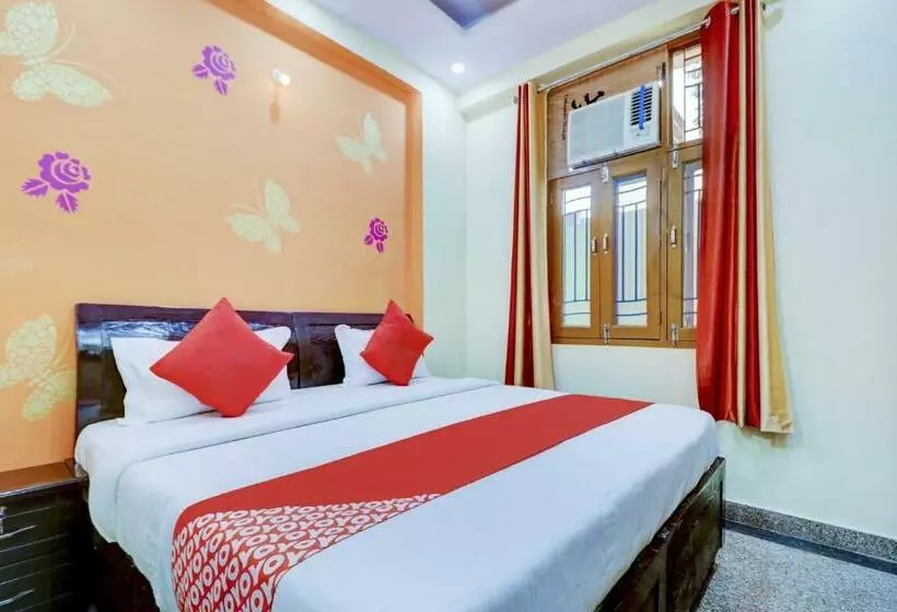 ホテル Palace At Seventy Two By Oyo Room