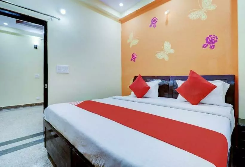 ホテル Palace At Seventy Two By Oyo Room