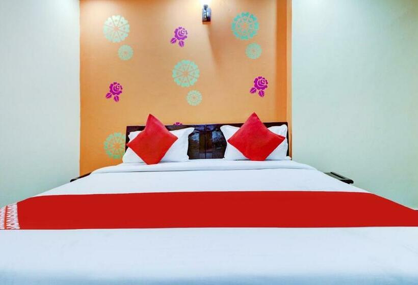 호텔 Palace At Seventy Two By Oyo Room