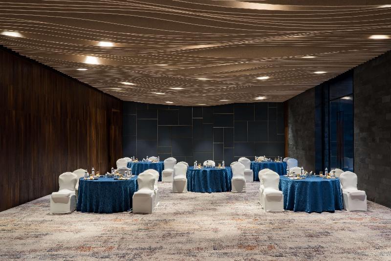 ホテル Radisson Resort And Spa Lonavala