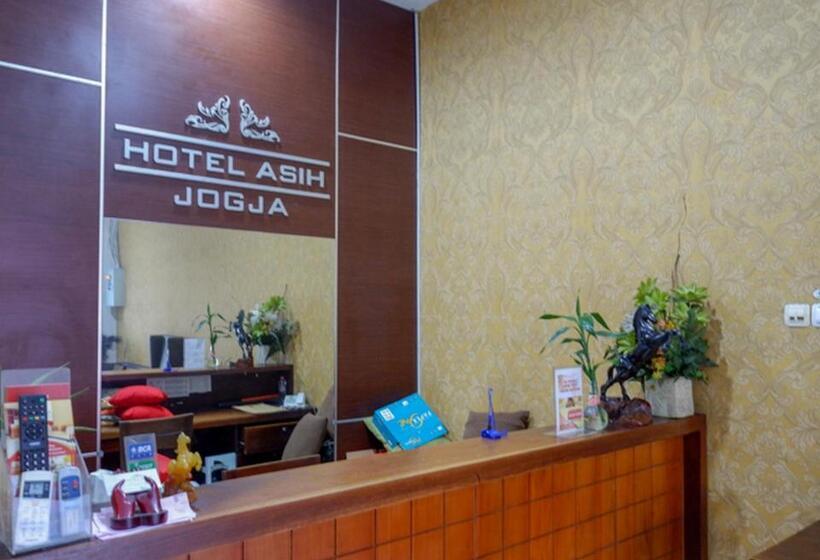 Reddoorz Plus @ Hotel Asih Uny