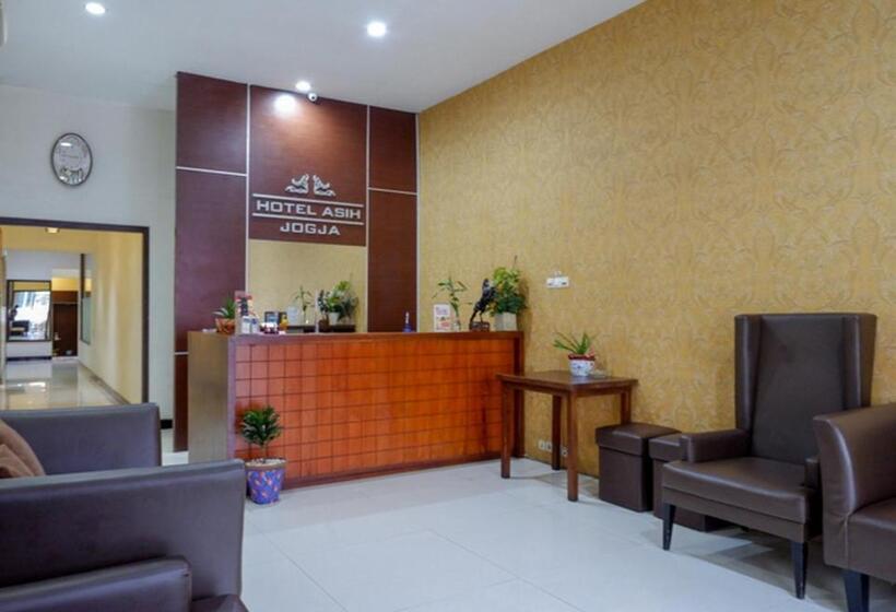 Reddoorz Plus @ Hotel Asih Uny