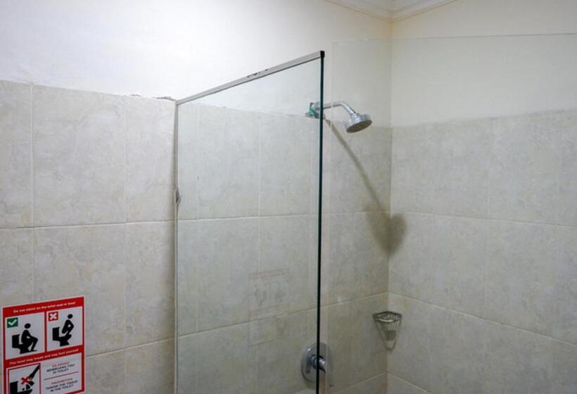 Reddoorz Plus @ Hotel Asih Uny