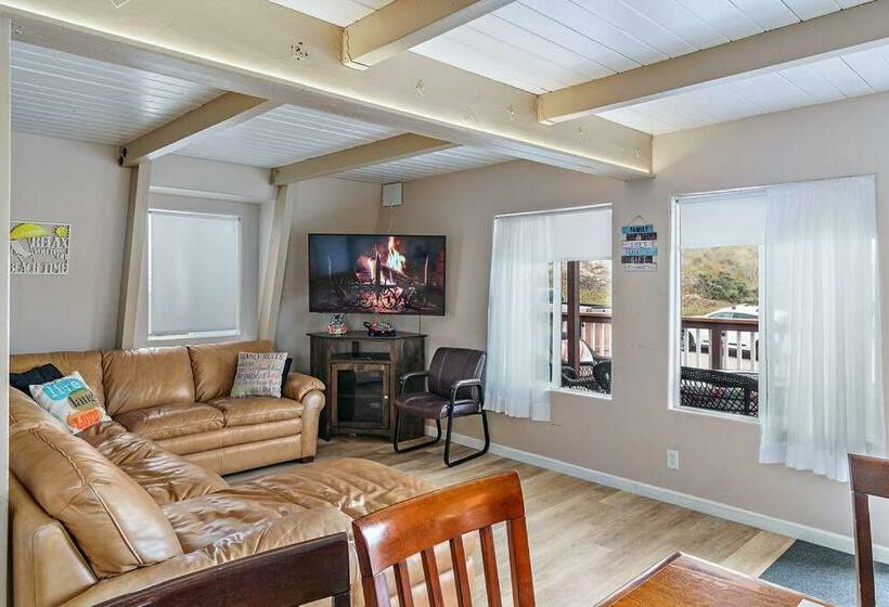 Ocean View Fun Deck Steps To Sandy Beach