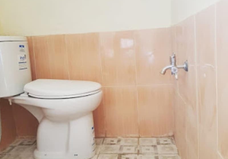 پانسیون Losmen 2000 Tiga