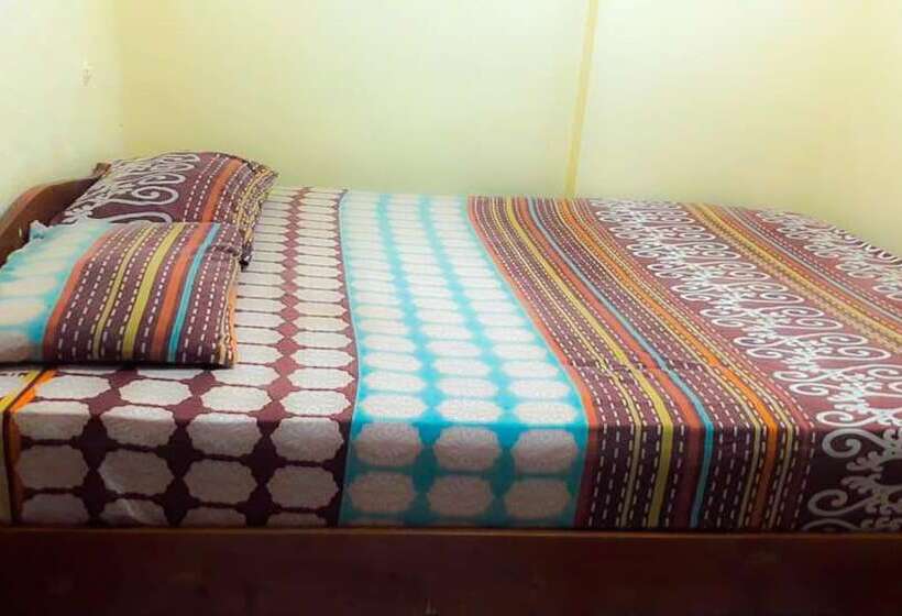 پانسیون Losmen 2000 Tiga