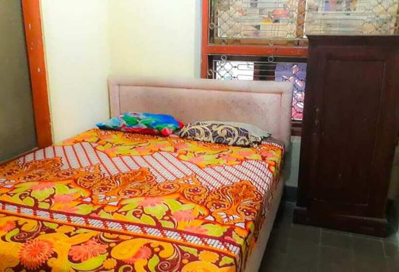 پانسیون Losmen 2000 Tiga