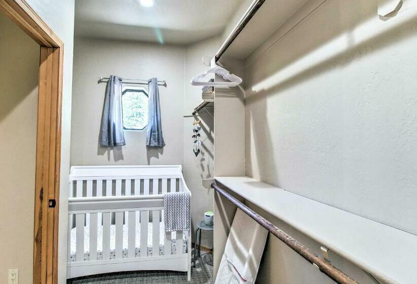 Hot Tub And Game Room All Season Pinetop Cabin