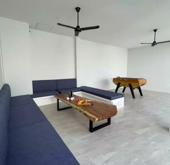 Villa 7 Chambres à Quelques Pas De La Plage !