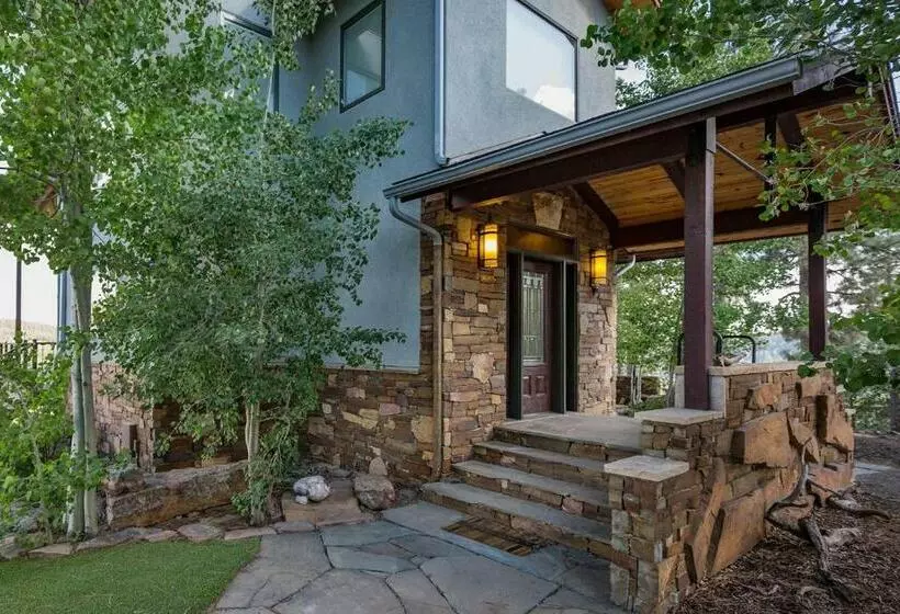 1234 Skyline Bayfield