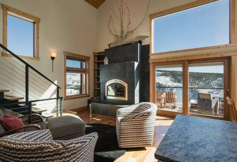 1234 Skyline Bayfield