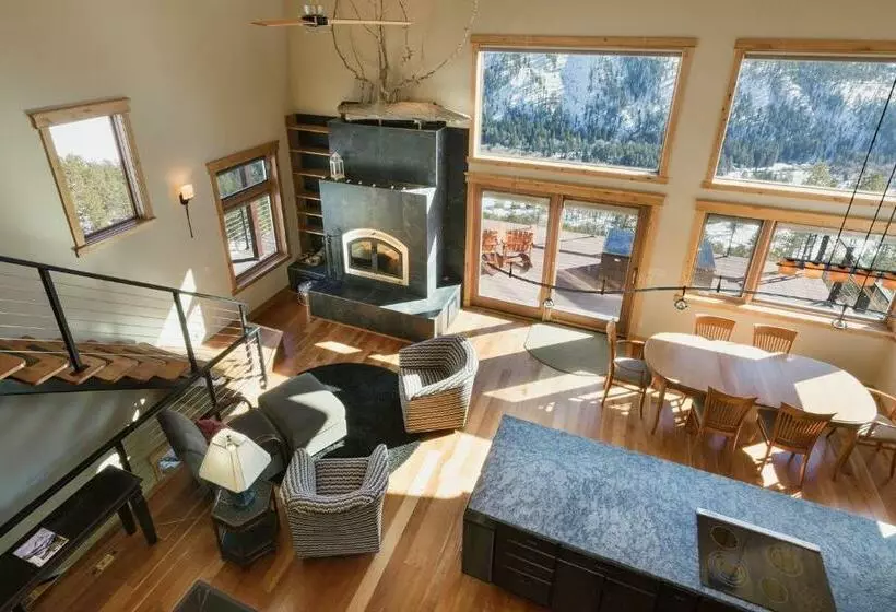 1234 Skyline Bayfield