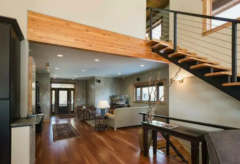 1234 Skyline Bayfield